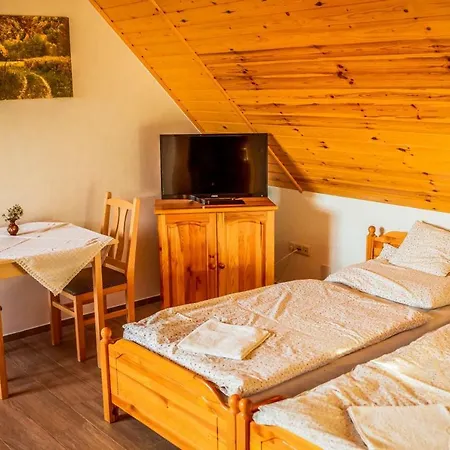 Nosztalgia Vendeghaz